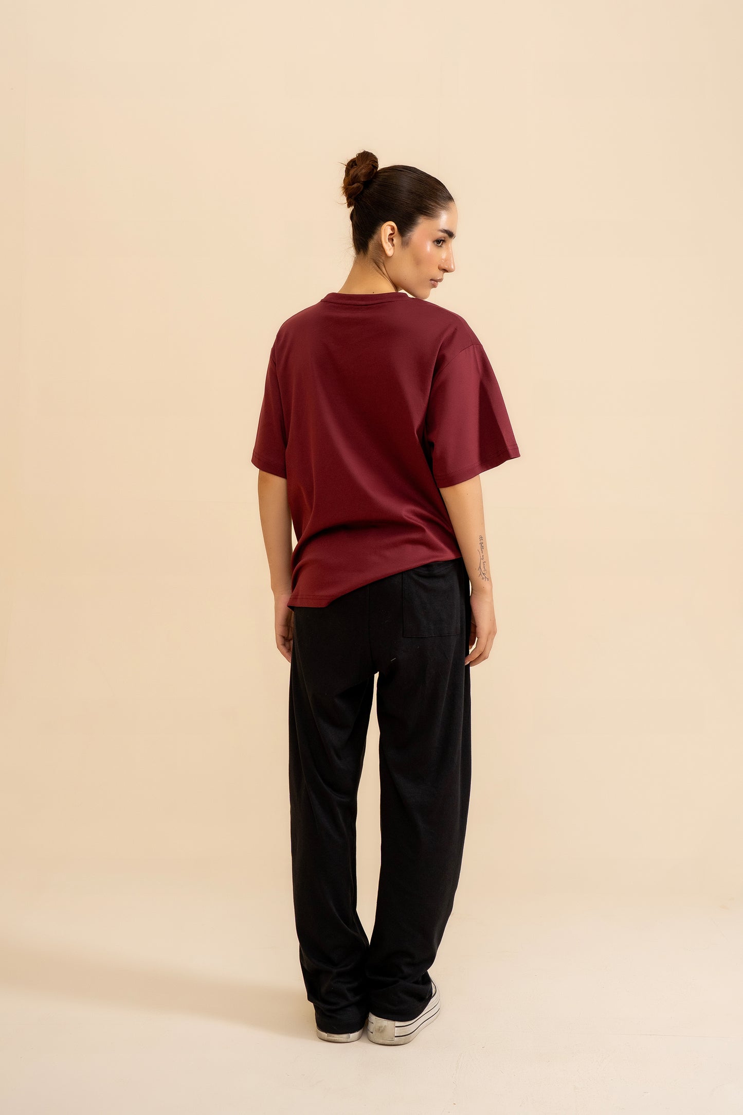 MEHROON INTERLOCK DOWN SHOULDER TEE Reality