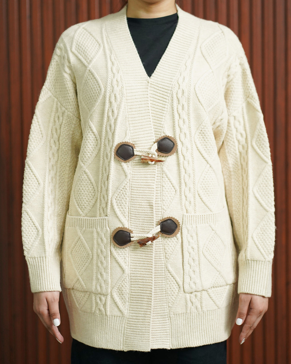 LADIES OFF WHITE SWEATER Reality