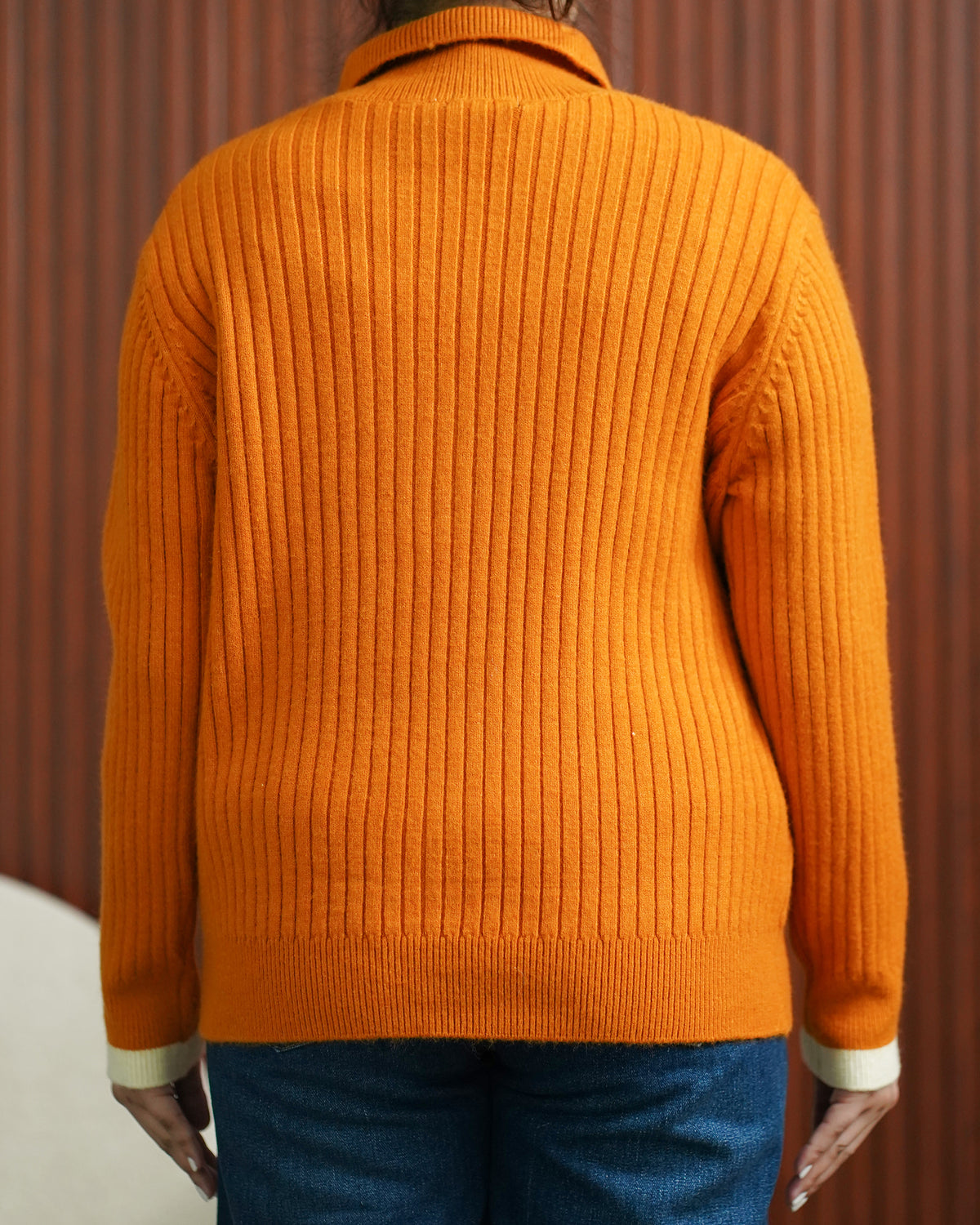 MUSTARD SWEATER Reality