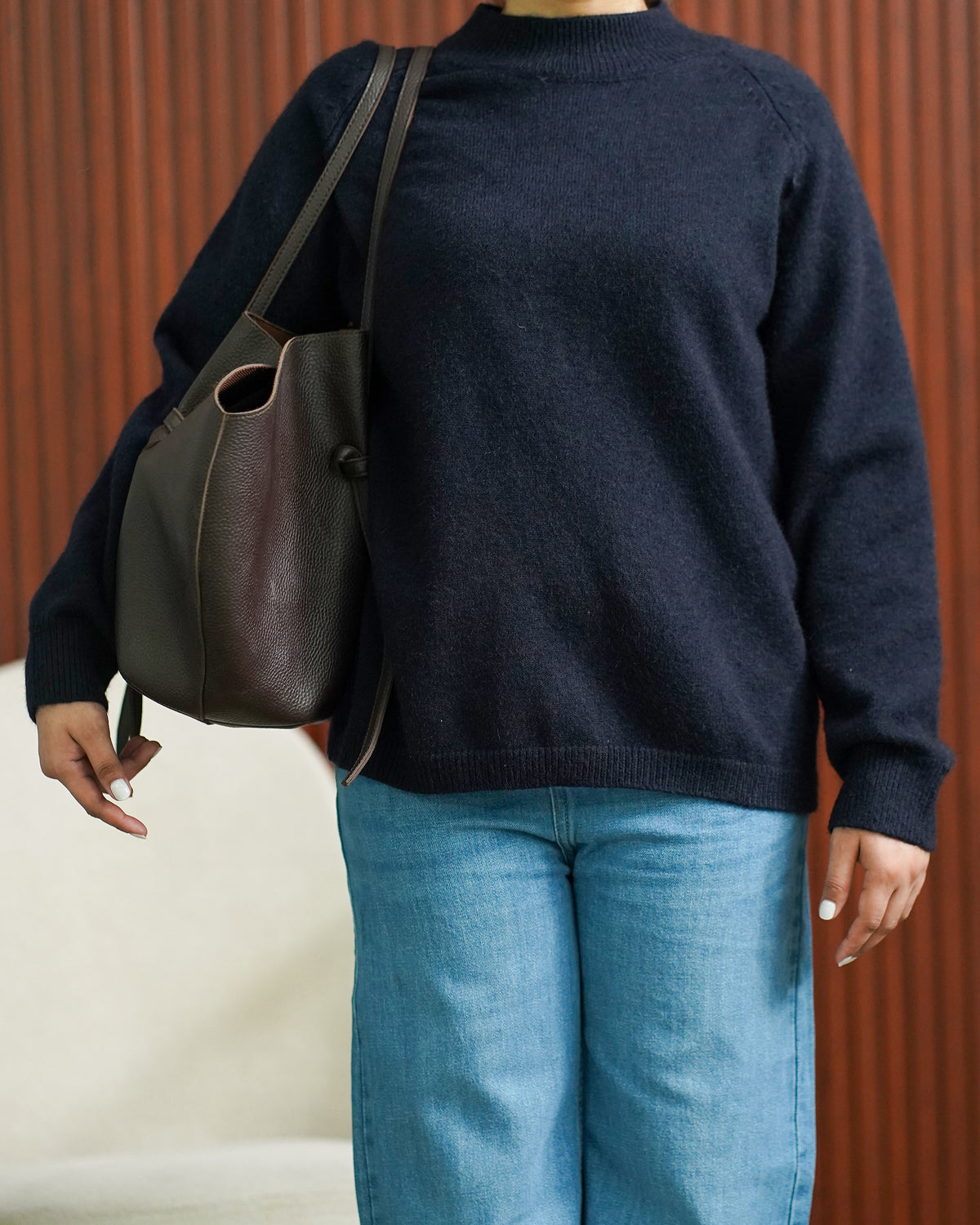 LADIES NAVY SWEATER
