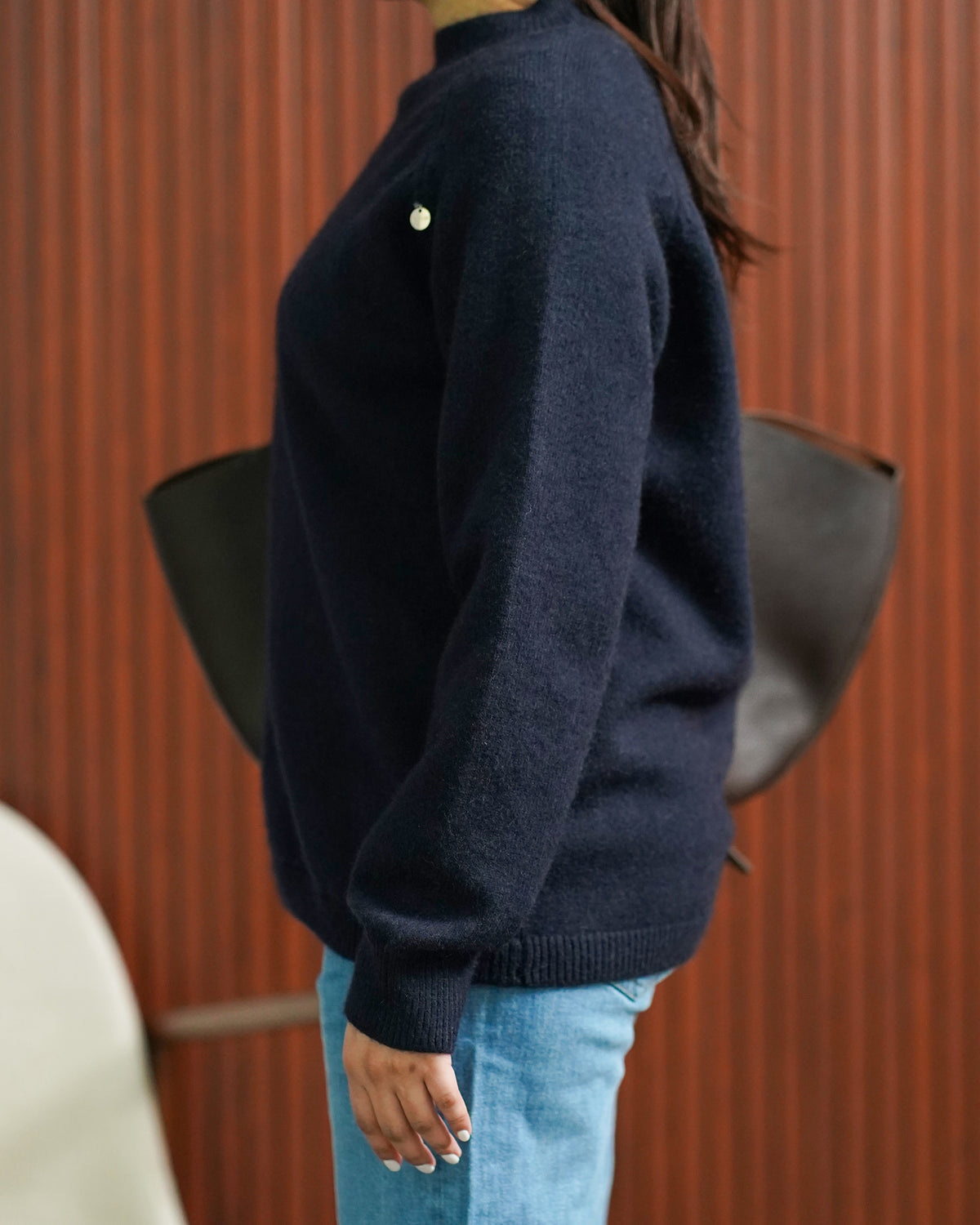 LADIES NAVY SWEATER