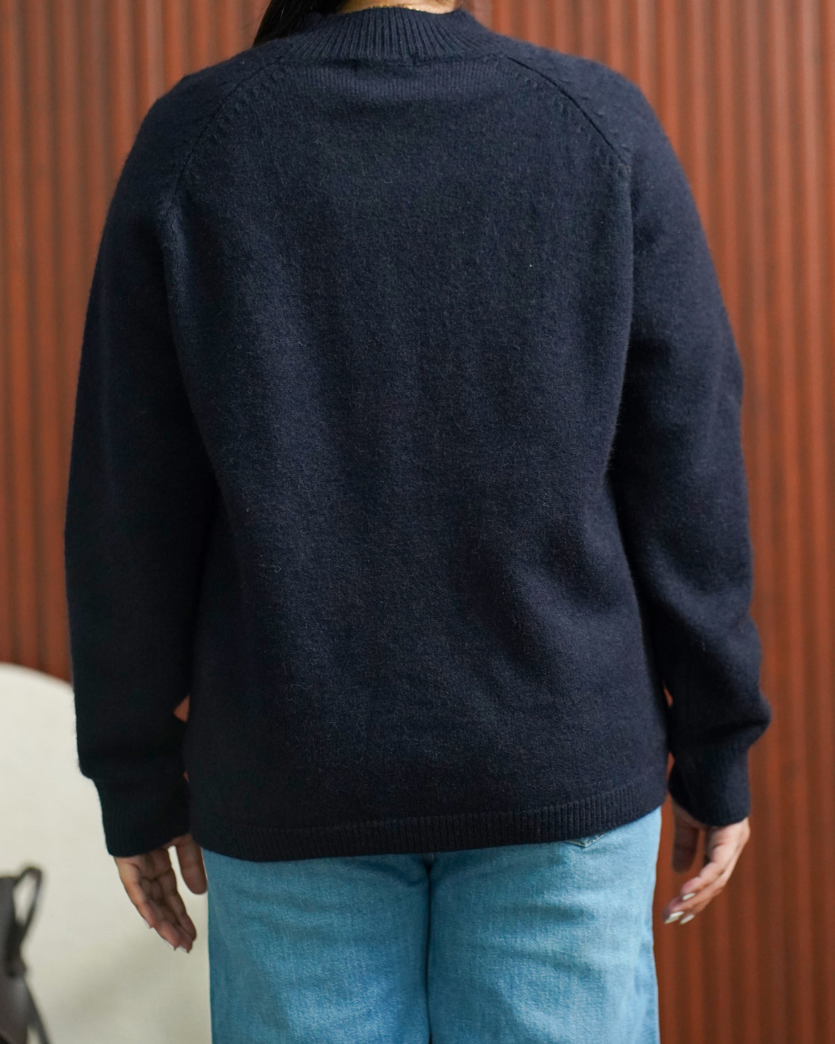 LADIES NAVY SWEATER