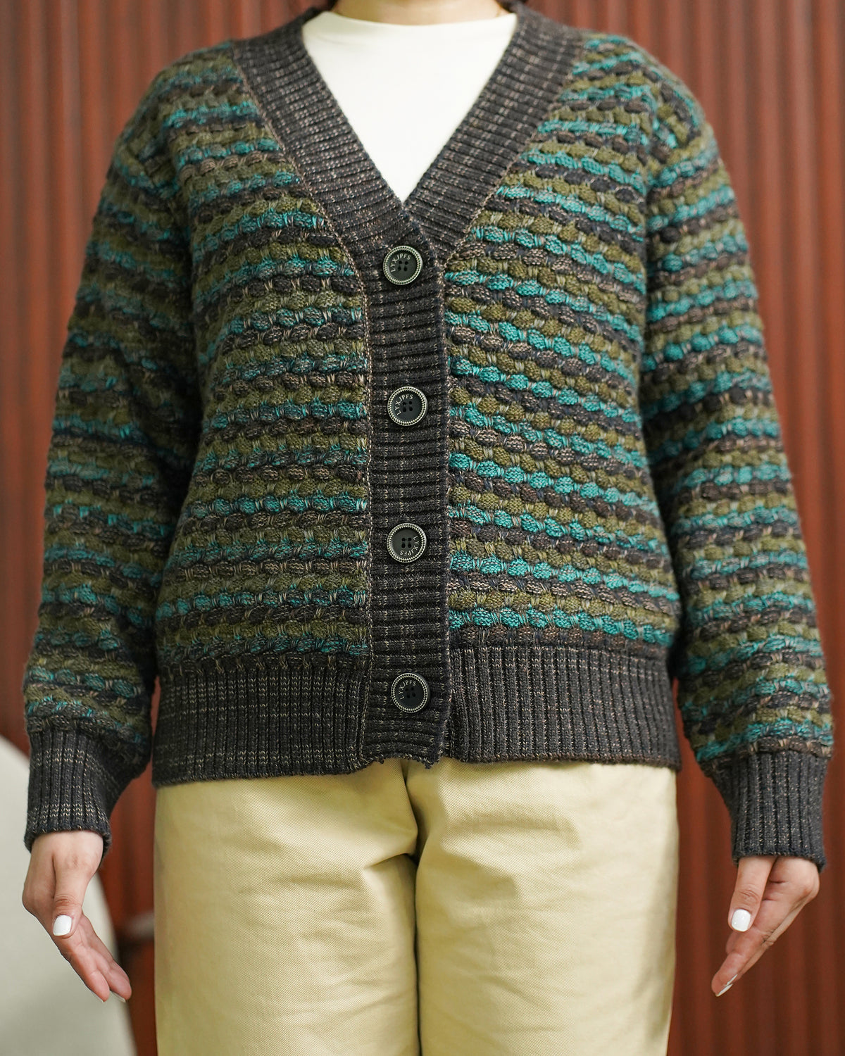 LADIES GREEN SWEATER Reality
