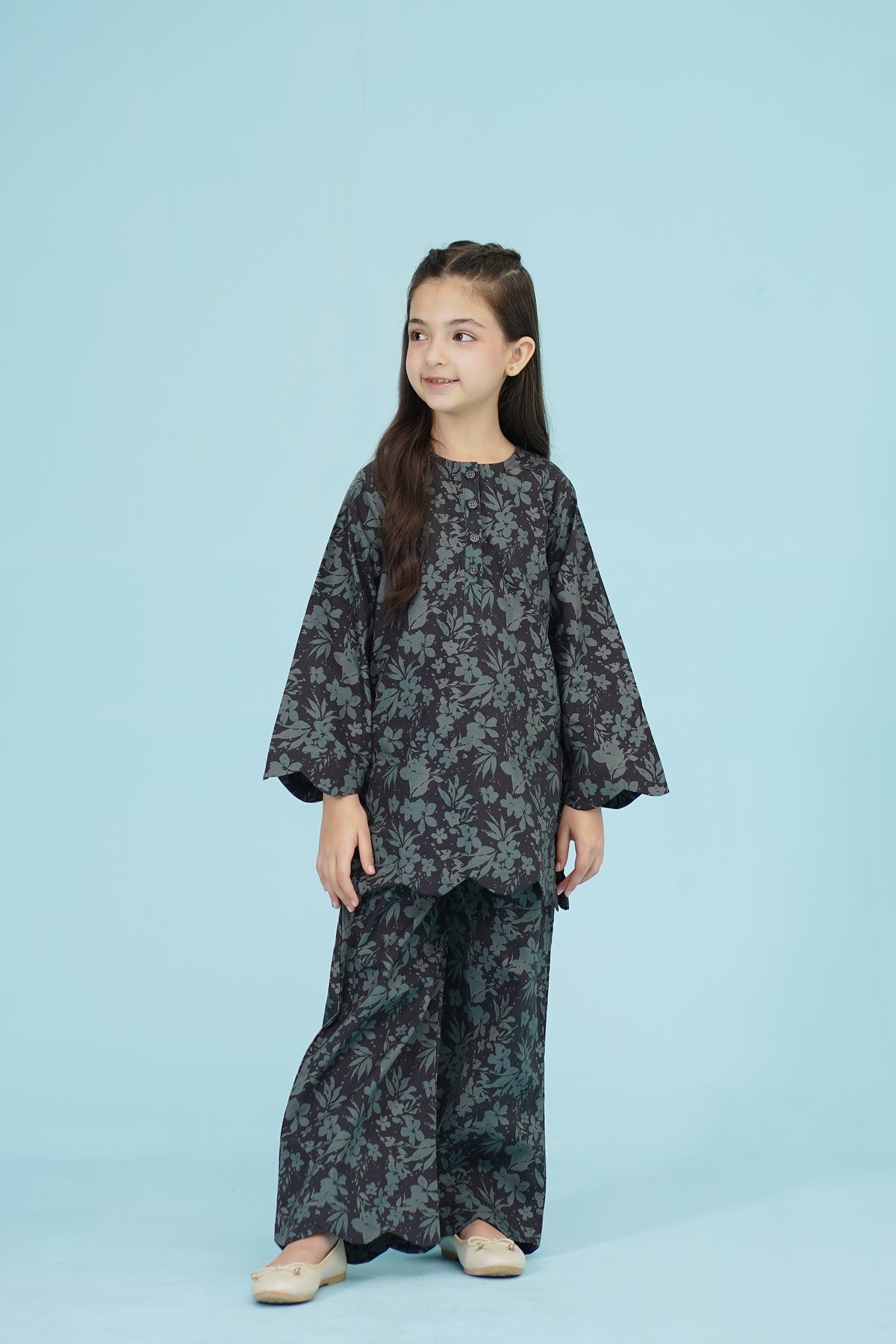 BLACK FLORAL CO-ORD SET Reality