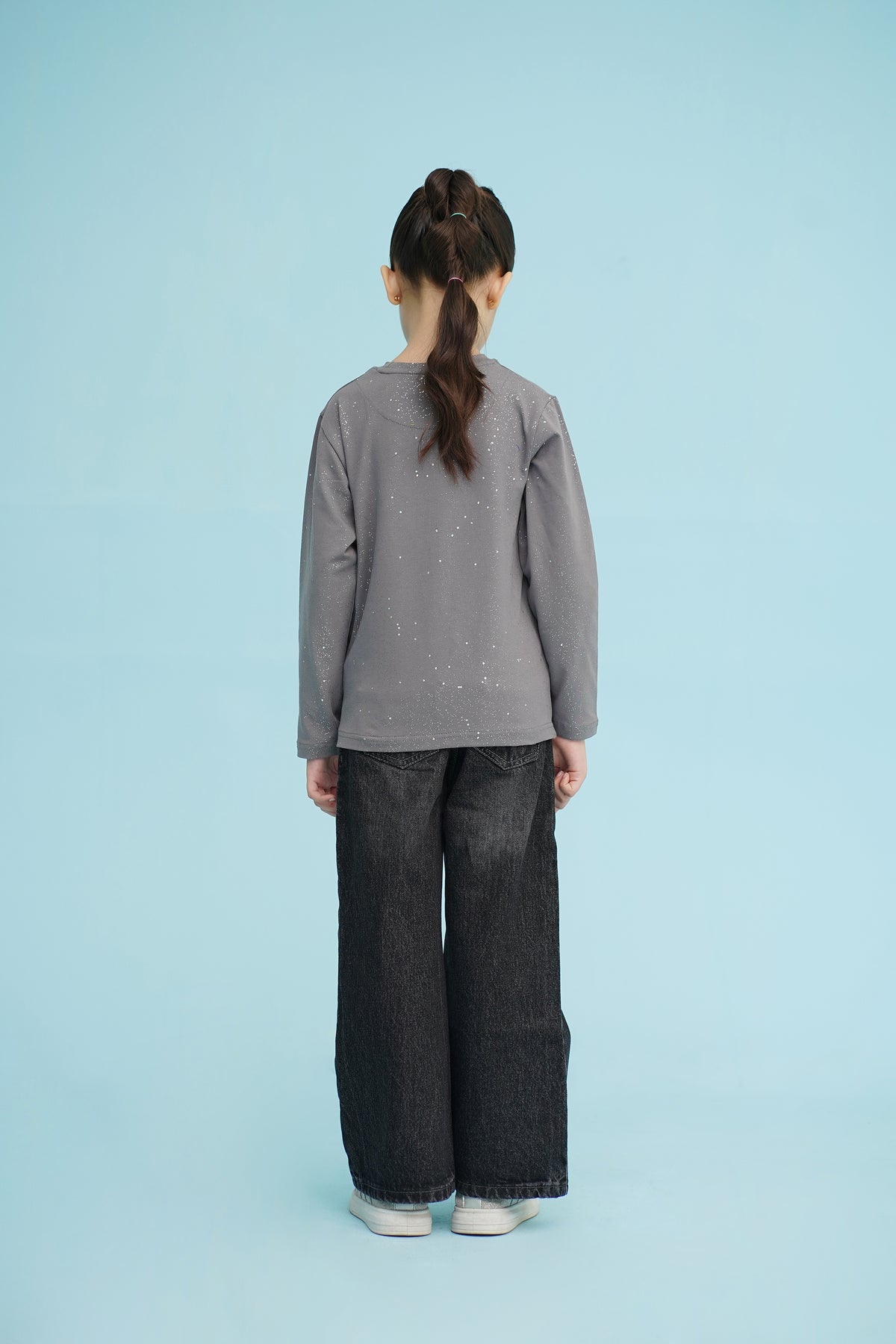 GRAPHIC GRAY TEE