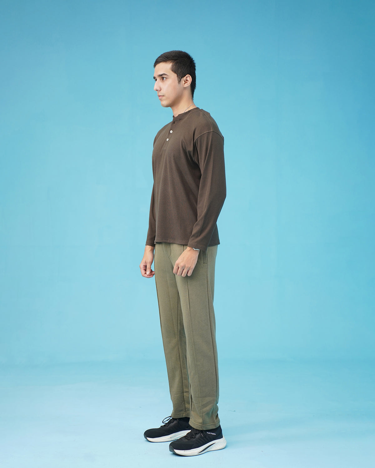 HENLEY NECK CHARCOAL TEE Reality