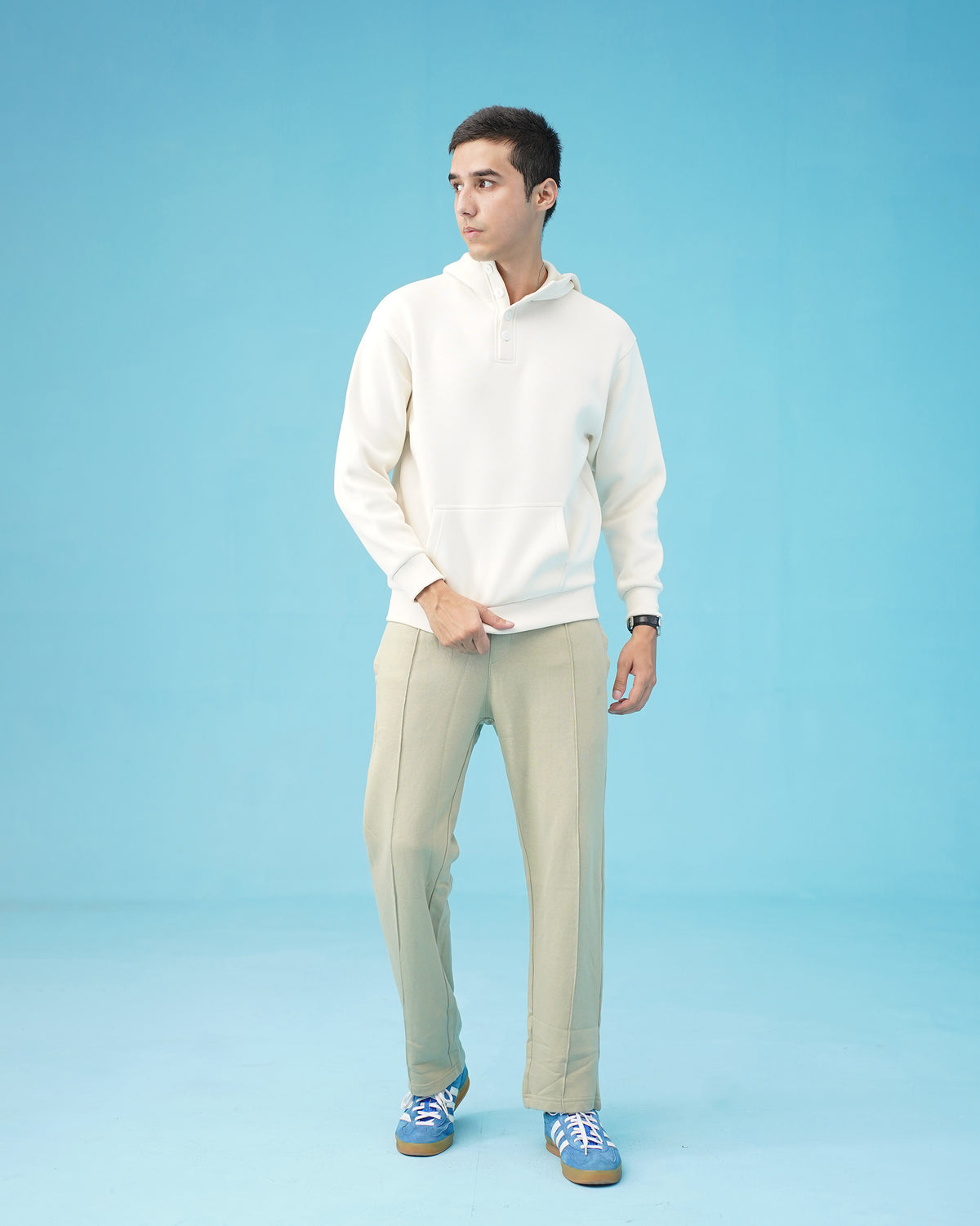 PLACKET OFF WITHE HOODIE Reality
