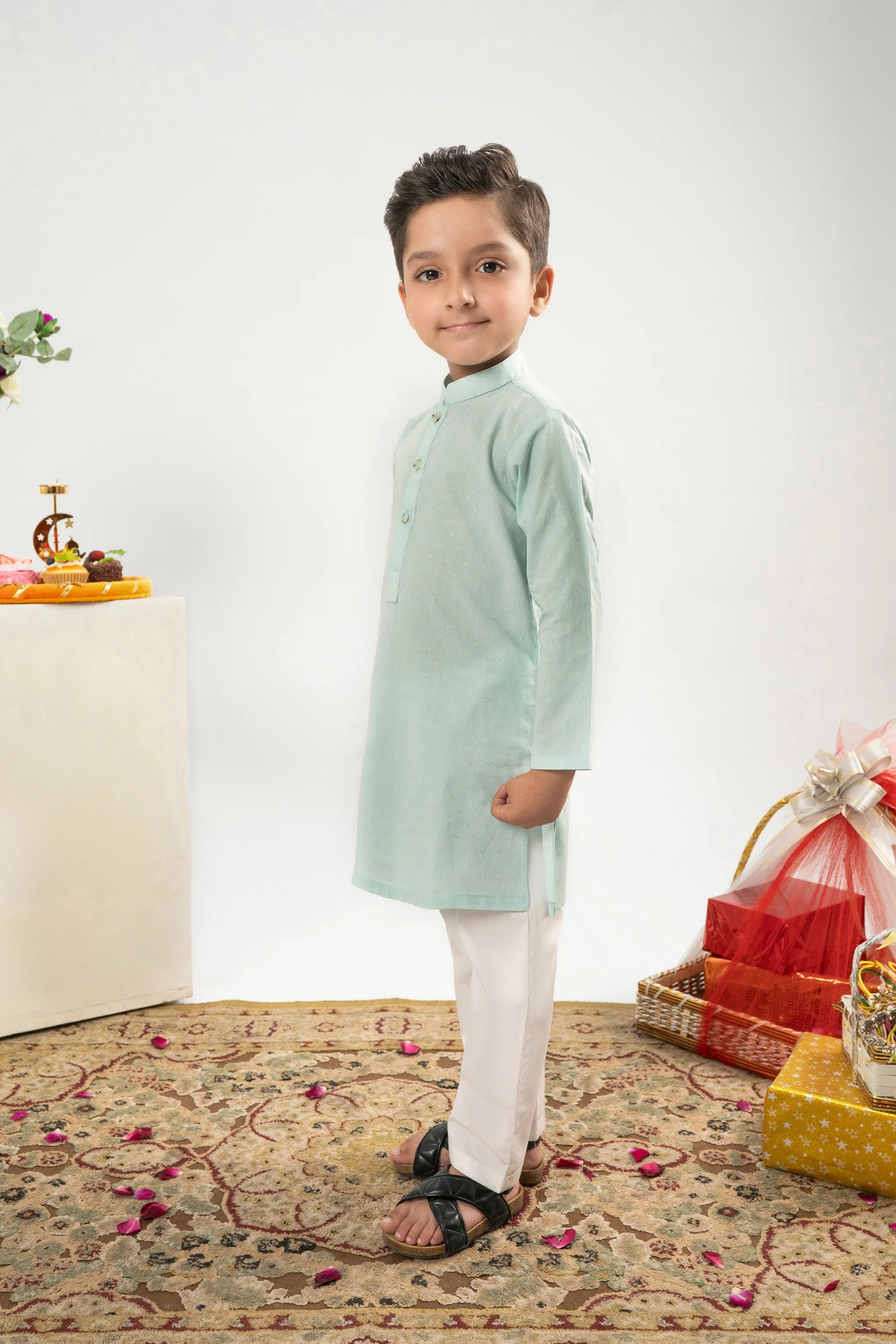 BOYS SEE GREEN KURTA Reality