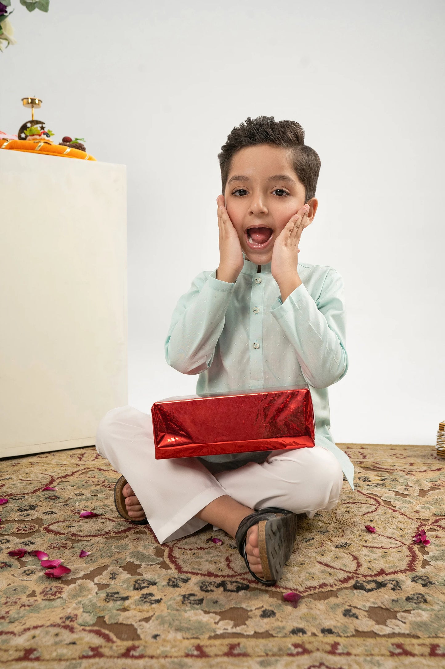 BOYS SEE GREEN KURTA Reality