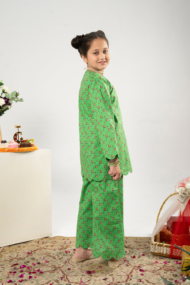 FLORAL MUSE P.GREEN SUIT Reality