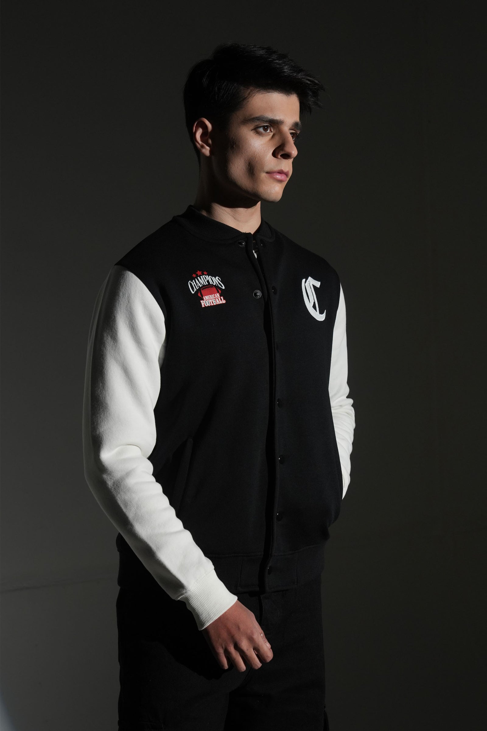 MEN BLACK JACKET Reality