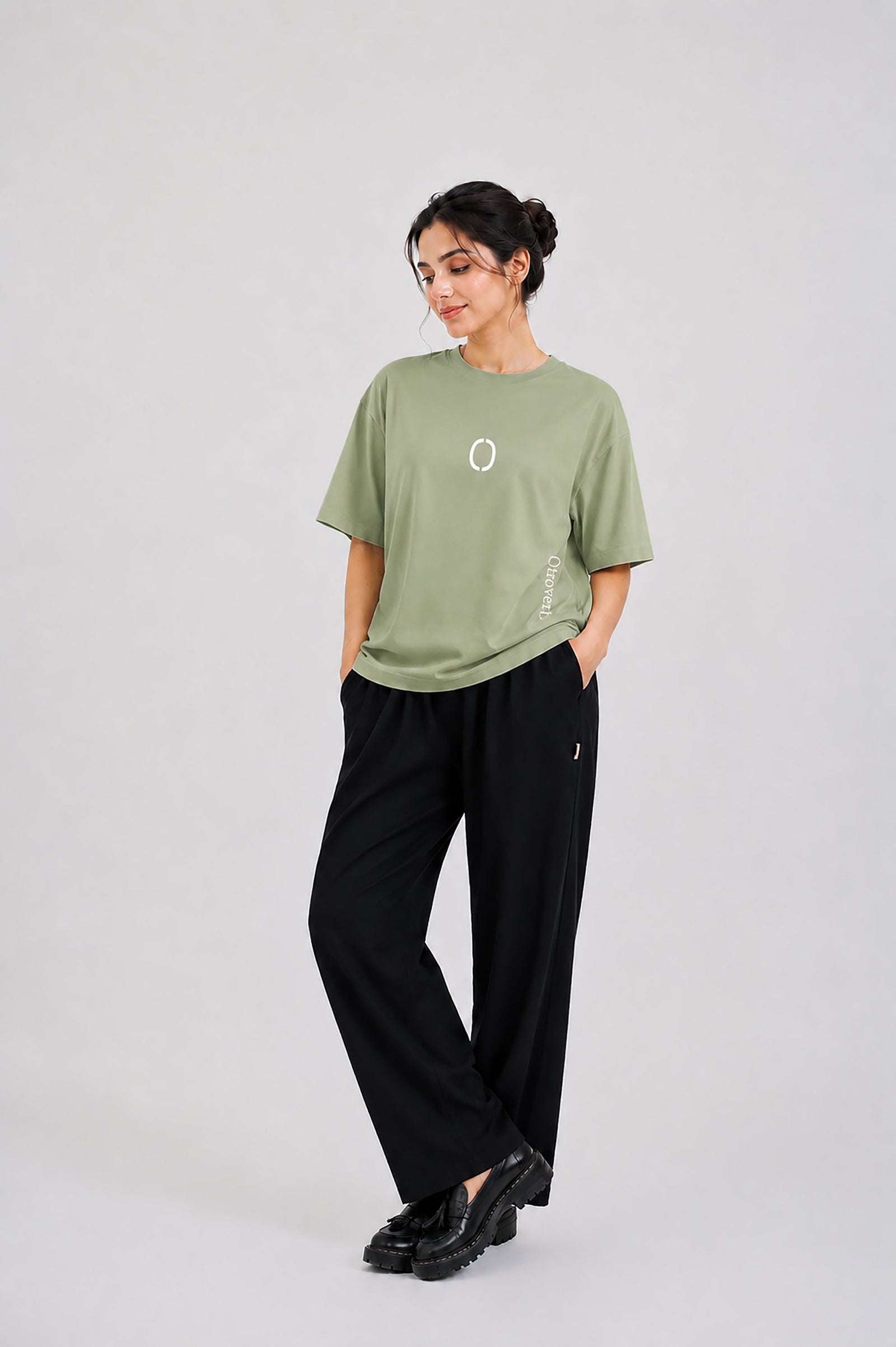 OTROVERT GRAPHIC OLIVE TEE Reality