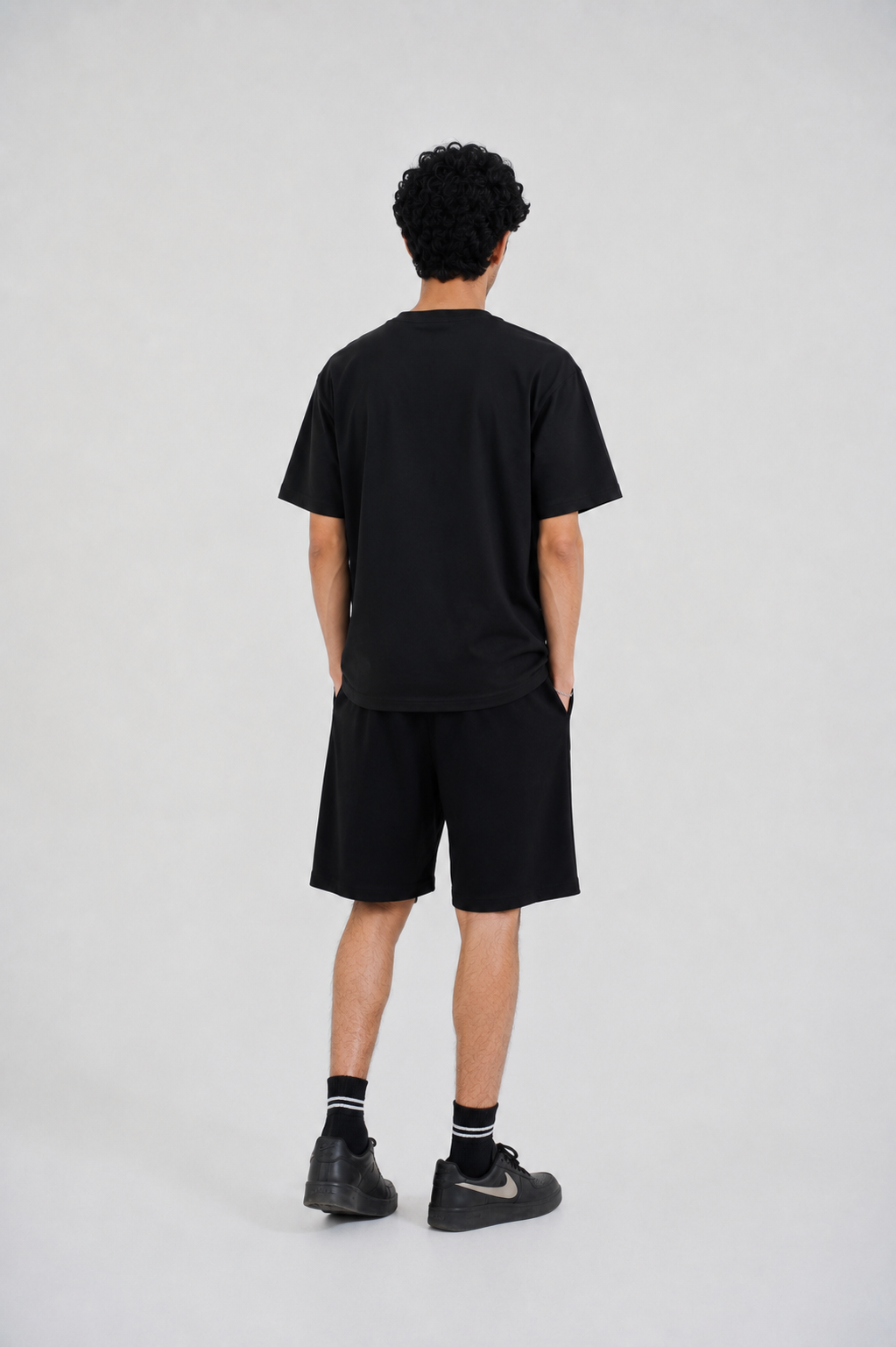 men THE WILD GRAPHIC JET BLACK TEE Reality
