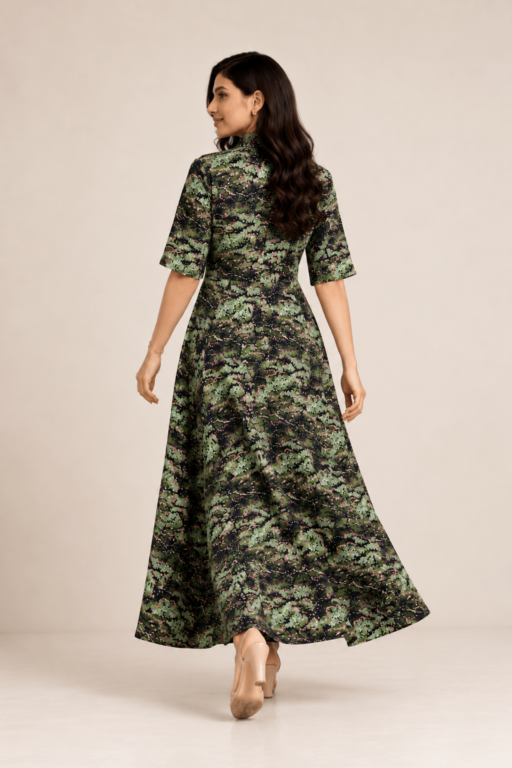 VERDANT WAVES PARROT FROCK Reality