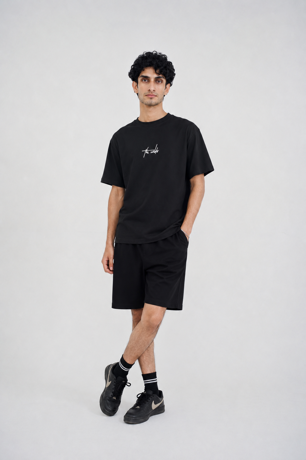 men THE WILD GRAPHIC JET BLACK TEE Reality