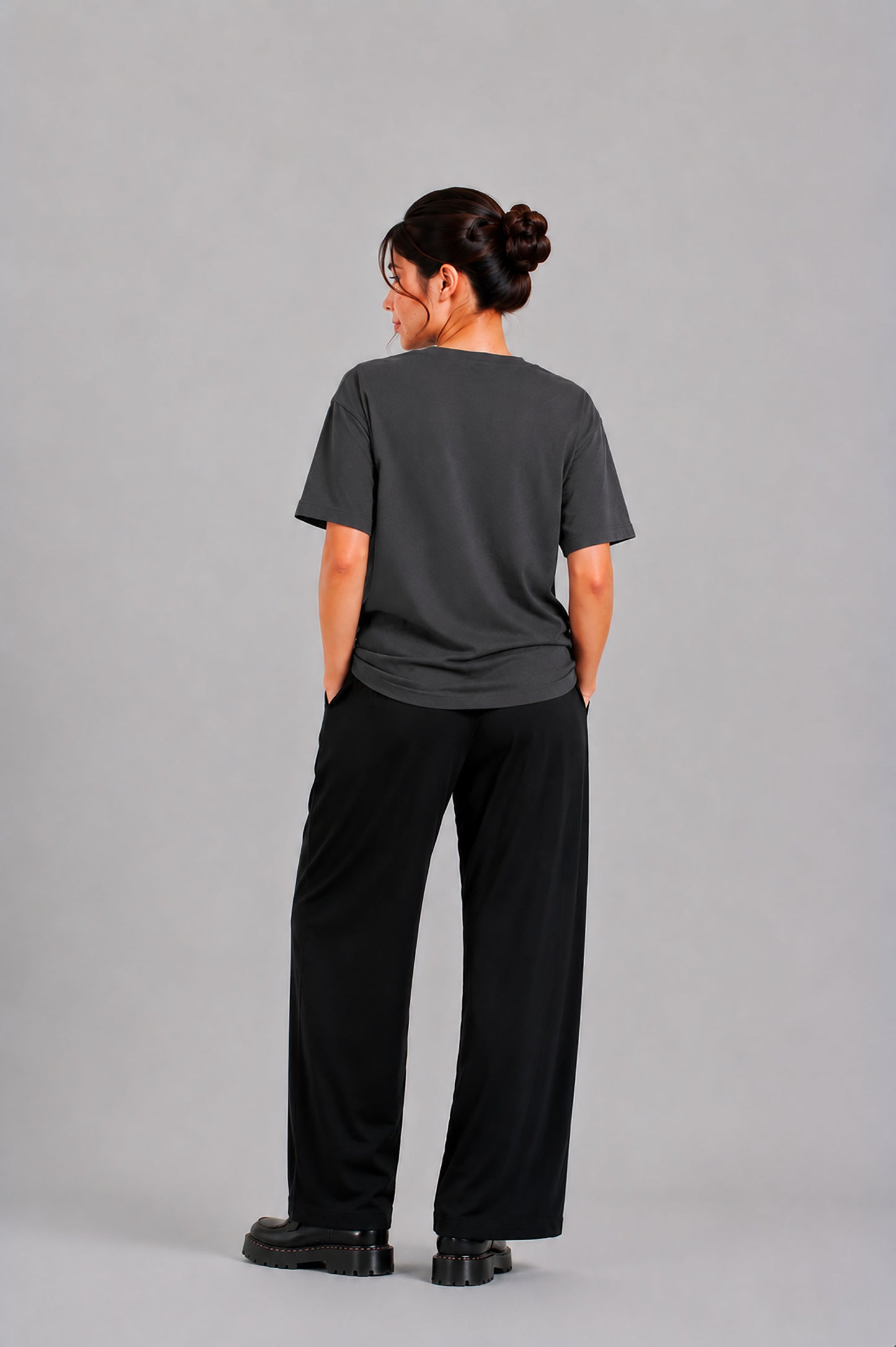 LADIES 2014 GRAPHIC DARK GREY TEE Reality