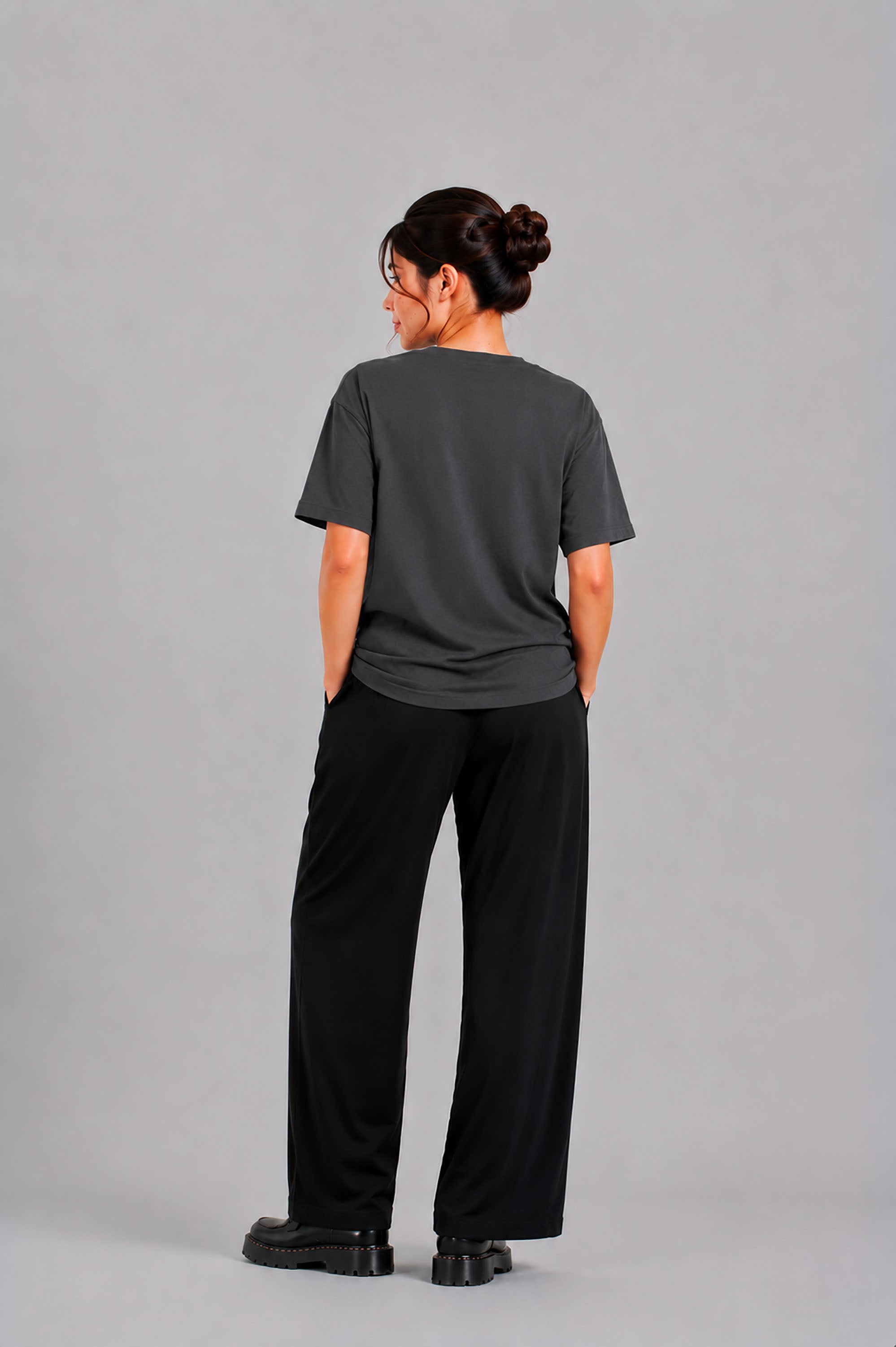 LADIES 2014 GRAPHIC DARK GREY TEE Reality