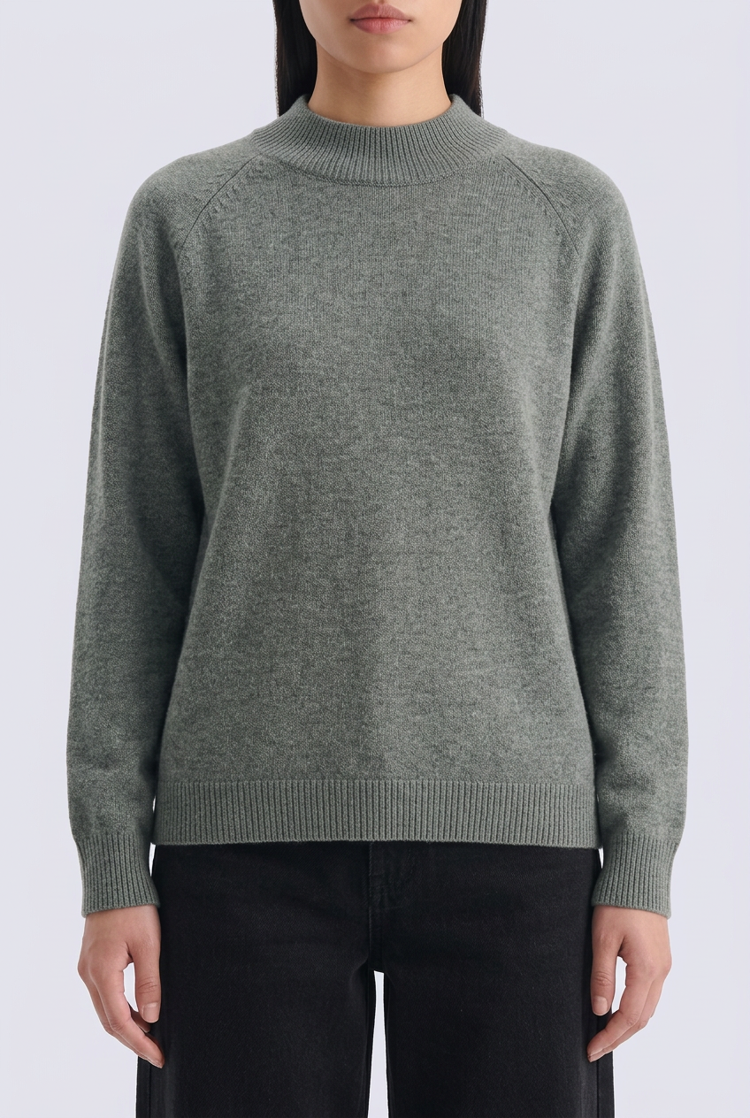 GRAY SWEATER Reality
