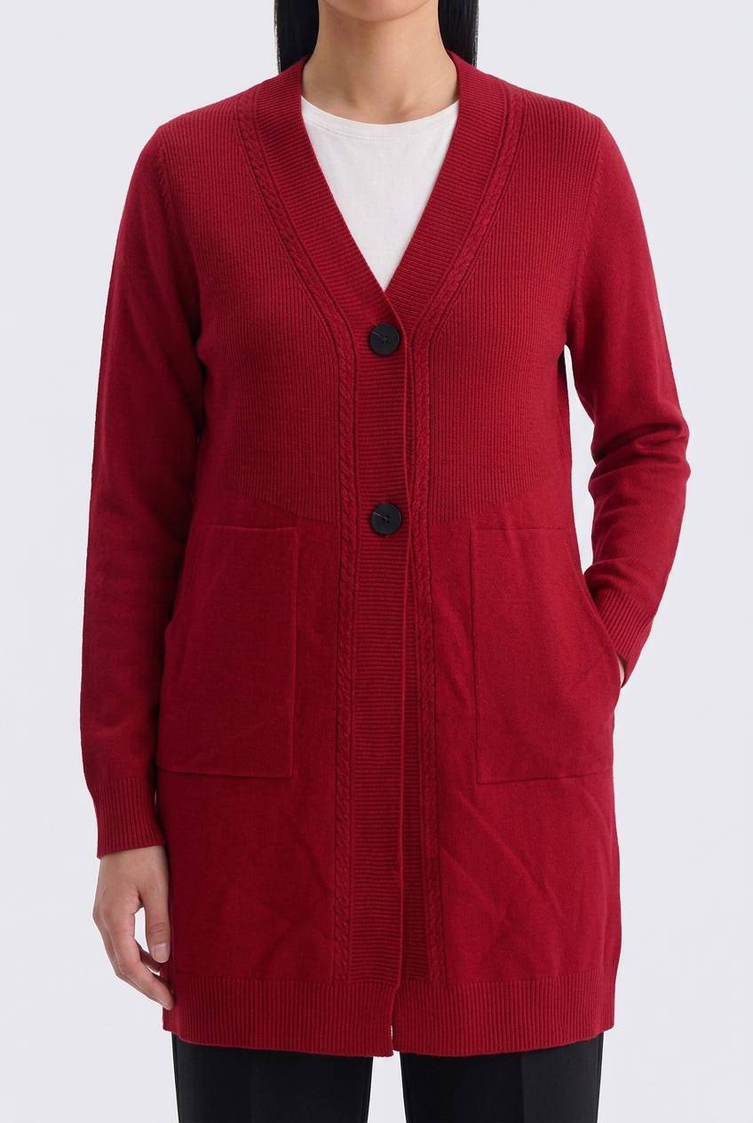 RED LADIES SWEATER Reality