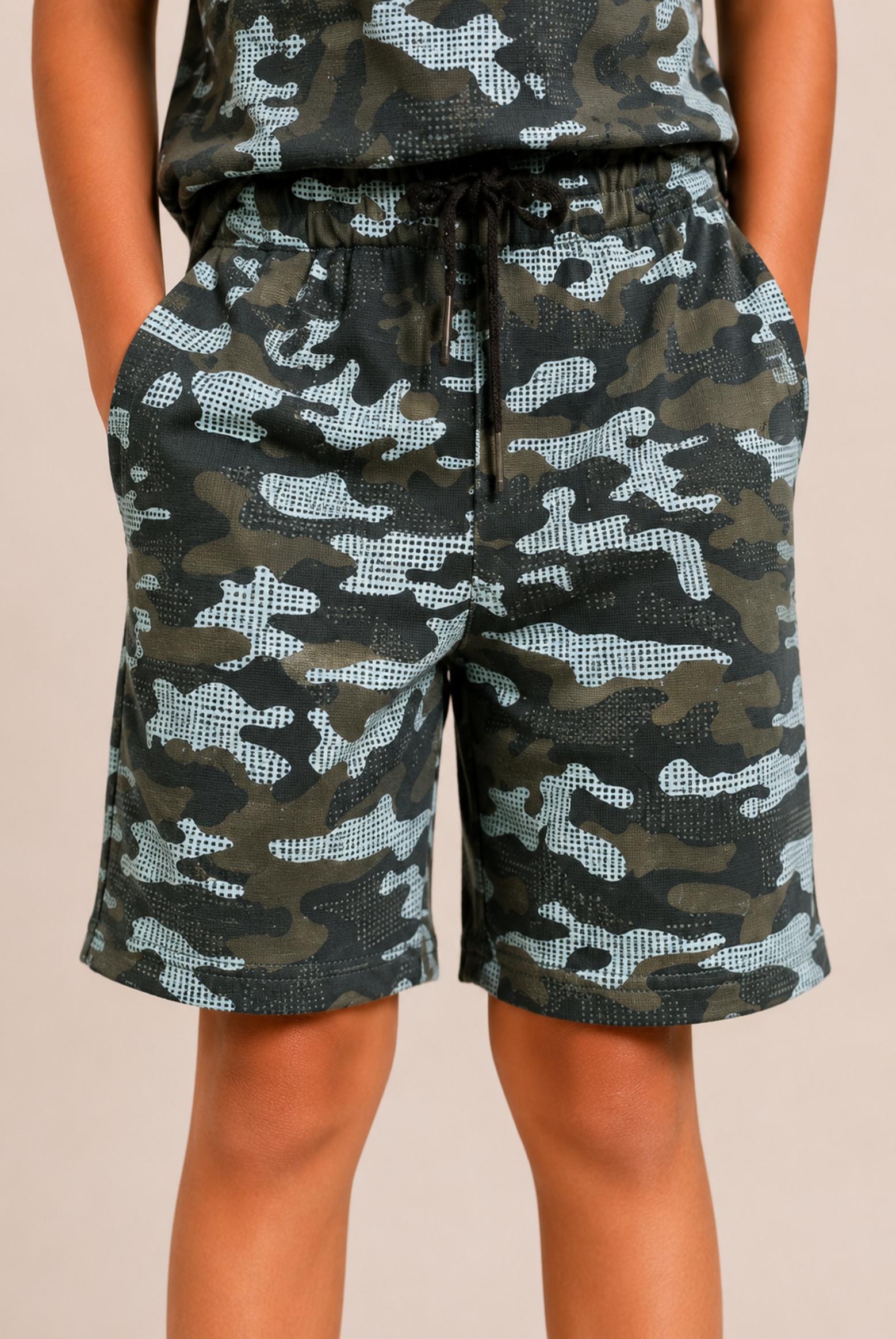 BOYS GREEN SHORTS Reality